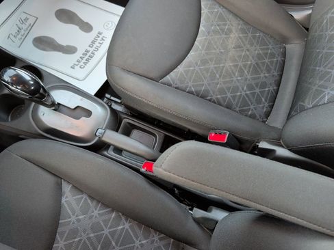 Used 2022 Chevrolet Spark LT w/ Spark Special Edition image 19