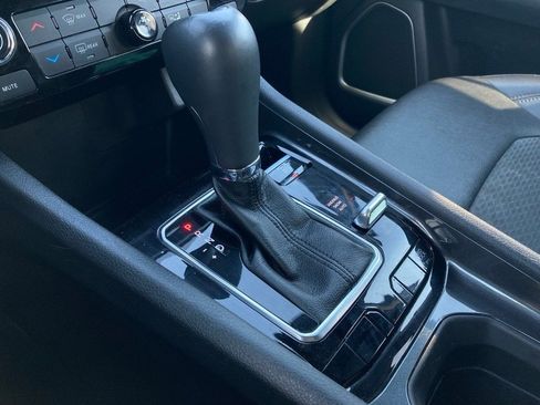 Used 2024 Jeep Compass Latitude image 25