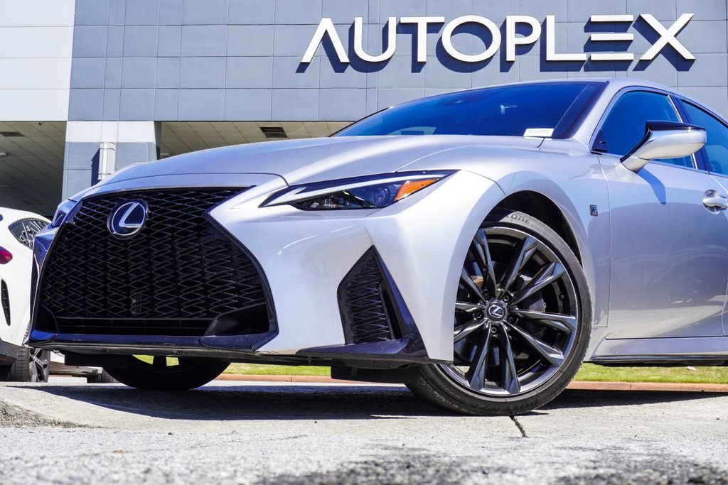 Used 2024 Lexus IS 350 F Sport RWD image 2