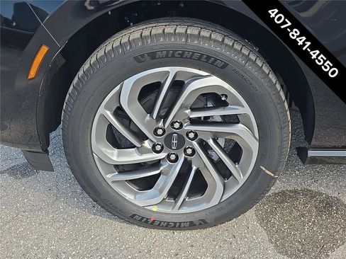 New 2026 Lincoln Navigator Reserve AWD/4WD image 6