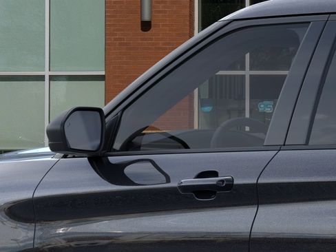 New 2026 Ford Explorer Active RWD image 20