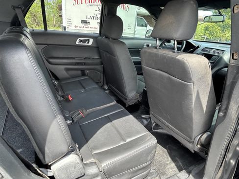 Used 2017 Ford Explorer 4WD Police Interceptor w/ 2-tone Vinyl Package #1 image 16