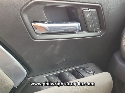 New 2025 Chevrolet Colorado ZR2 w/ Off-Road Front Bumper Package image 26