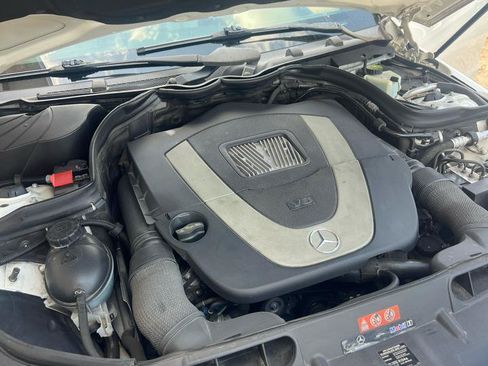 Used 2009 Mercedes-Benz C 300 Sedan image 24