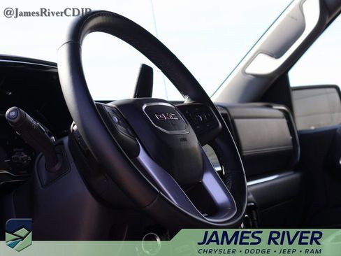 Used 2025 GMC Sierra 1500 SLT image 24