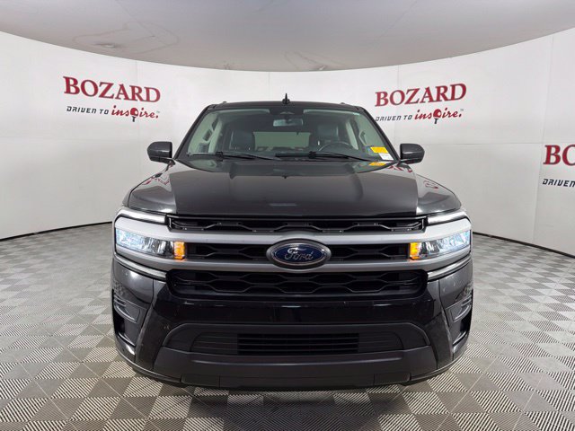 Used 2024 Ford Expedition XLT RWD image 2
