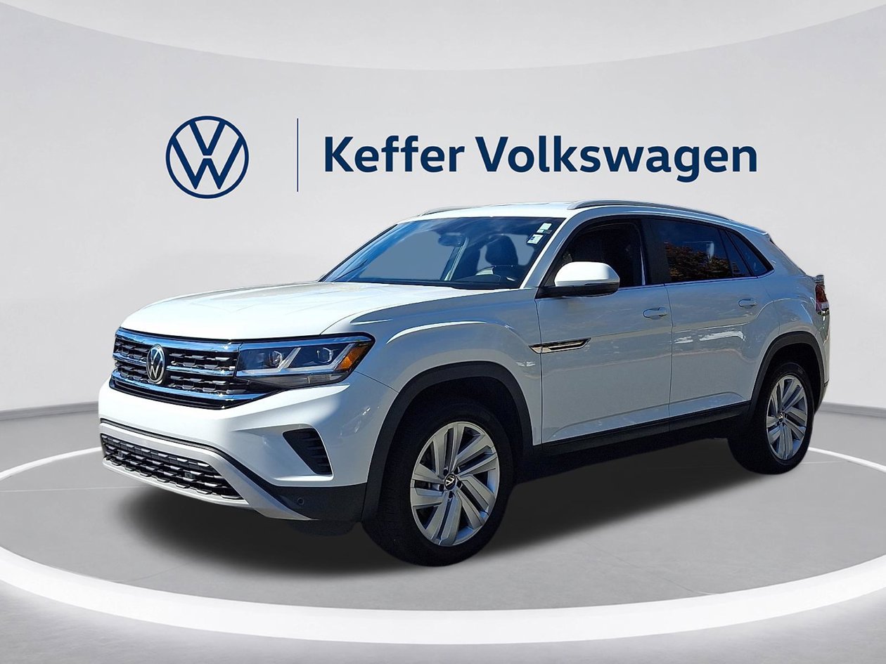 Used 2021 Volkswagen Atlas Cross Sport SE w/ V6 Towing Package FWD image 4