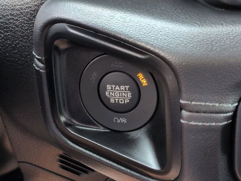 Used 2025 Jeep Wrangler Unlimited Rubicon w/ Safety Group AWD/4WD image 26