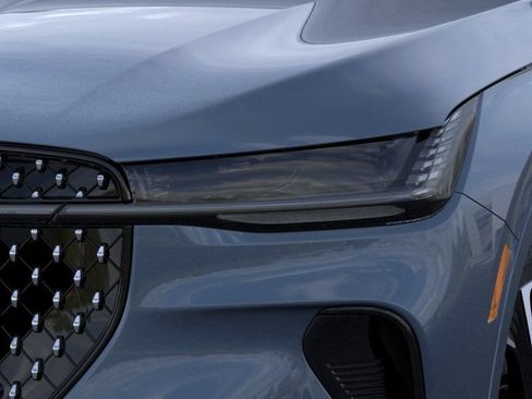New 2026 Lincoln Nautilus Reserve AWD/4WD image 30