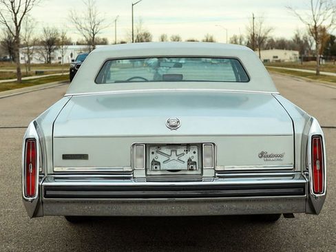 Used 1986 Cadillac Brougham Brougham image 7