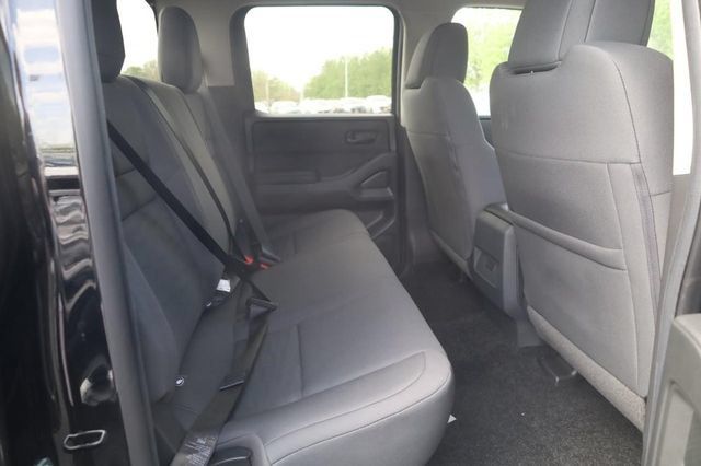 New 2026 Nissan Frontier 2WD Crew Cab image 21
