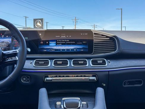 New 2026 Mercedes-Benz GLS 450 4MATIC image 13