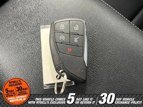 Used 2024 Chevrolet Blazer EV LT AWD/4WD image 35
