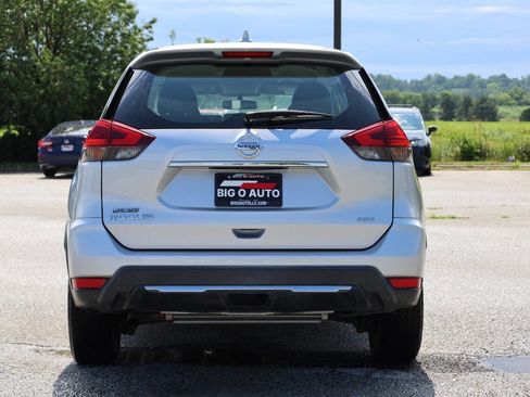 Used 2018 Nissan Rogue S AWD/4WD image 10