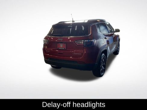 Used 2025 Jeep Compass Limited AWD/4WD image 17