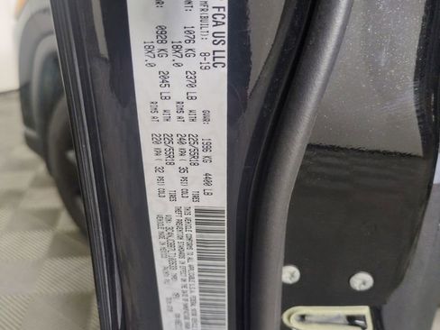 Used 2020 Jeep Compass Latitude image 29