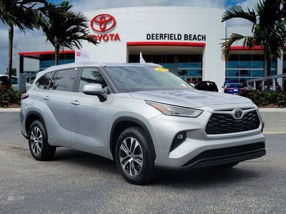 Used 2025 Toyota Highlander XLE