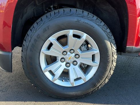 Used 2018 Chevrolet Colorado LT w/ LT Convenience Package image 10