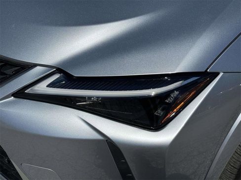 Used 2023 Lexus UX 250h AWD w/ Premium Package image 9
