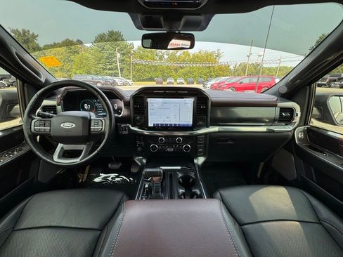 Used 2022 Ford F150 Lariat w/ Max Trailer Tow Package image 15