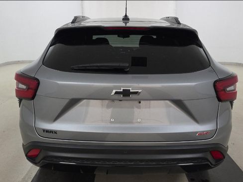 Used 2025 Chevrolet Trax RS w/ Driver Confidence Package FWD image 6