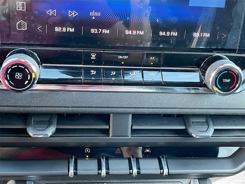 Used 2023 Chevrolet Colorado Trail Boss w/ Advanced Trailering Package image 16