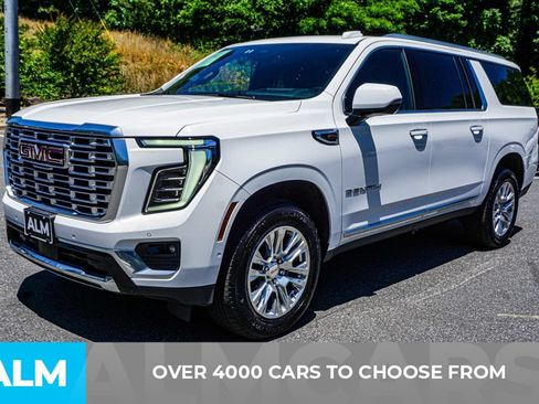 Used 2025 GMC Yukon XL Denali AWD/4WD image 2