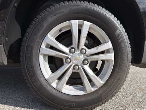 Used 2017 Chevrolet Equinox LS FWD image 34