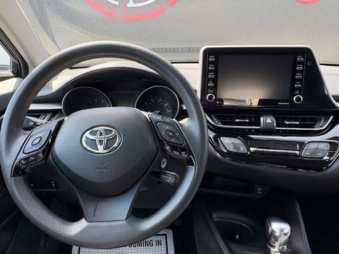 Used 2021 Toyota C-HR LE FWD image 24