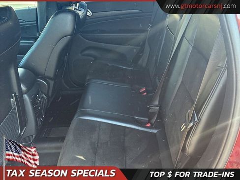 Used 2020 Jeep Grand Cherokee Altitude AWD/4WD image 16