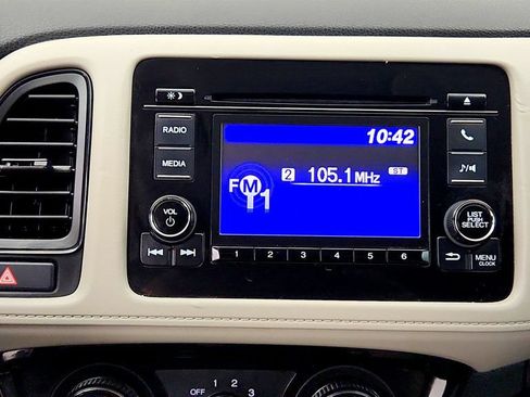 Used 2021 Honda HR-V LX image 18