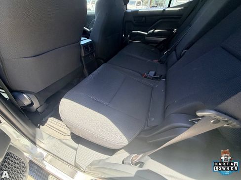 Used 2025 Toyota 4Runner SR5 AWD/4WD image 13