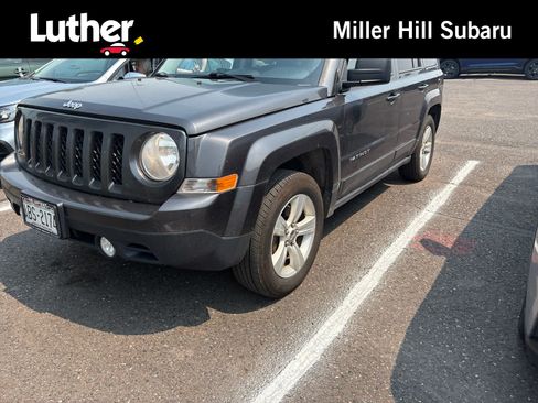 Used 2014 Jeep Patriot Latitude AWD/4WD image 1