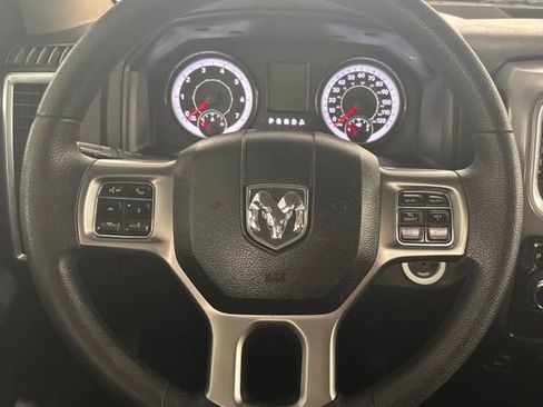 Used 2022 RAM 1500 Classic SLT image 21