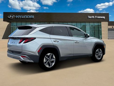 Certified 2026 Hyundai Tucson SEL FWD image 8