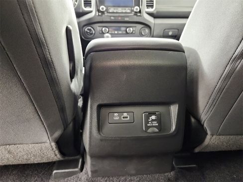 Used 2024 Nissan Frontier SV w/ SV Convenience Package image 13