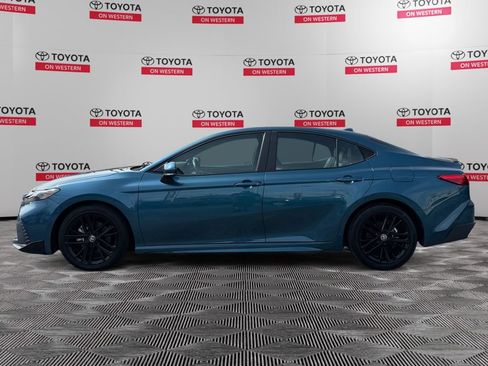 Certified 2025 Toyota Camry SE FWD image 6