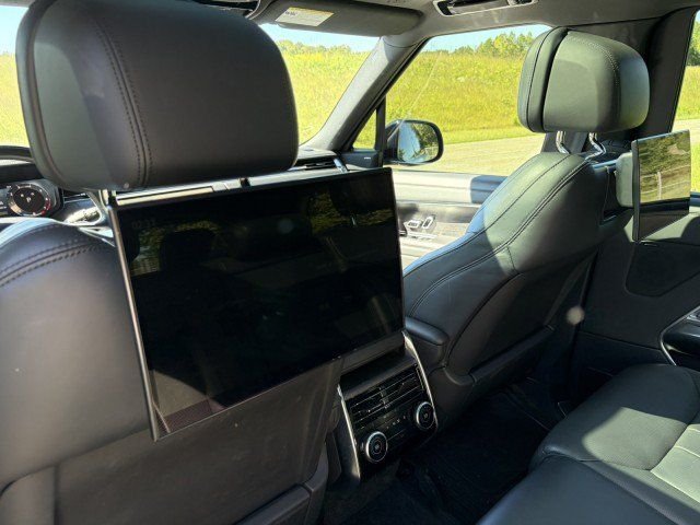 Used 2023 Land Rover Range Rover Long Wheelbase SE AWD/4WD image 21