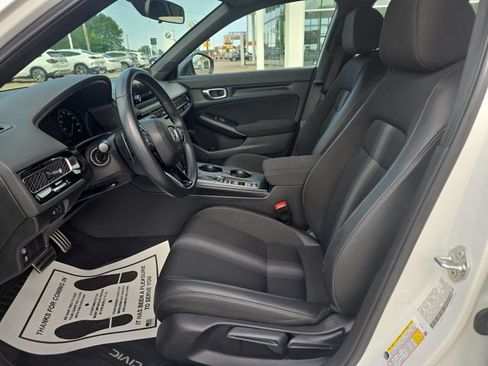 Used 2023 Honda Civic Sport image 9