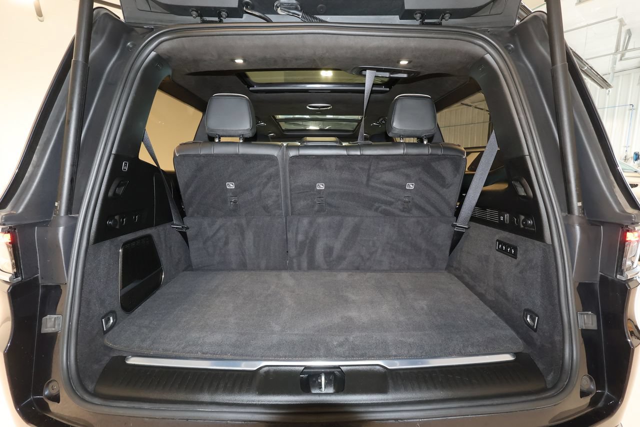 Used 2022 Jeep Grand Wagoneer Series III AWD/4WD image 25