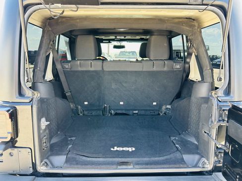Used 2016 Jeep Wrangler Unlimited Sport w/ Quick Order Package 24S AWD/4WD image 18