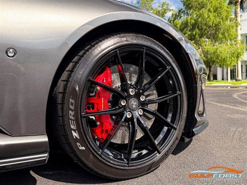 Used 2018 Ferrari 812 Superfast RWD image 64
