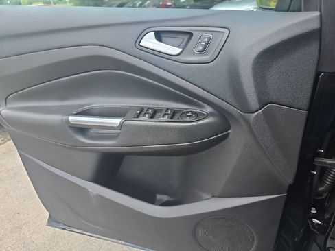 Used 2018 Ford Escape SE w/ SE Sport Appearance Package AWD/4WD image 10