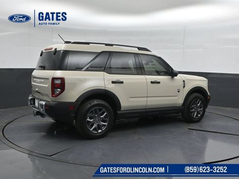 Used 2025 Ford Bronco Sport Big Bend AWD/4WD image 2
