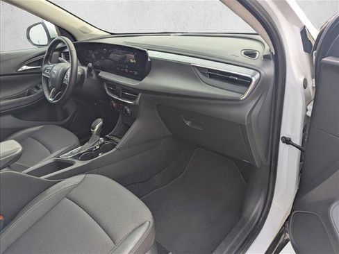 Used 2025 Buick Encore GX Preferred FWD image 20
