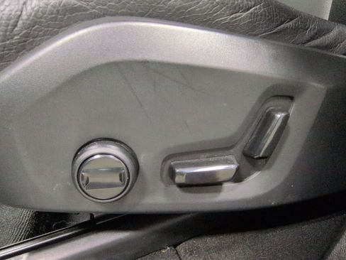 Used 2024 Volvo XC90 B5 Plus image 18