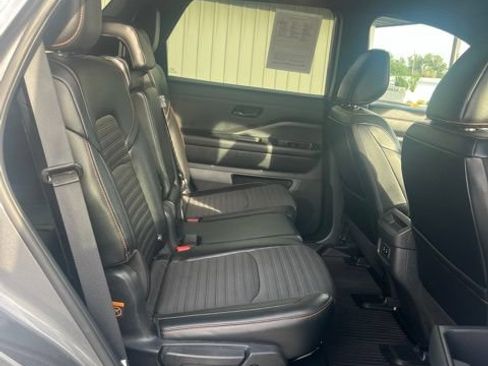 Used 2026 Nissan Pathfinder Rock Creek AWD/4WD image 30
