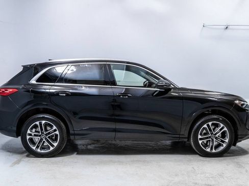 Used 2025 Audi Q5 Premium w/ Convenience Package AWD/4WD image 8