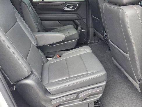 Certified 2022 Chevrolet Suburban Z71 w/ Off-Road Capability Package AWD/4WD image 19