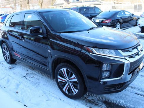 Used 2022 Mitsubishi Outlander Sport LE image 4